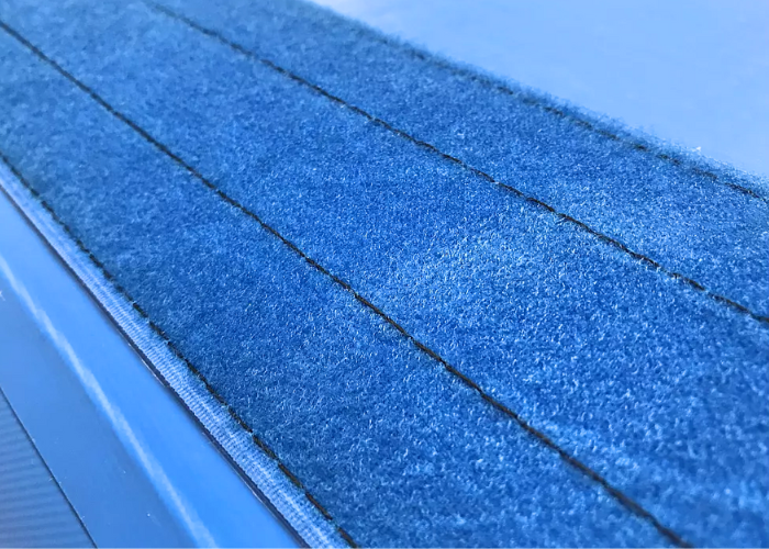 Airtrack Pro 30 cm er et airtrack som henvender sig til gymnastikforeninger, efterskoler og skoler. Der er masser af spring og effektfuldt afsæt til alle aldersgrupper. Hårdhed kan let og hurtigt tilpasses gymnasternes alder og niveau. Findes i 2 me