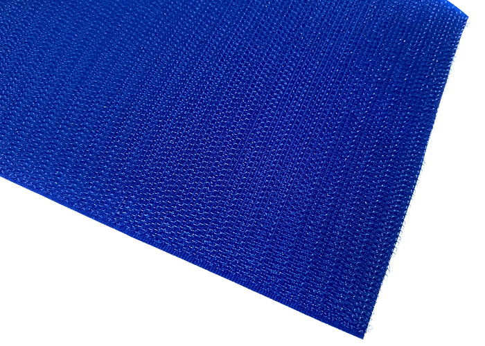 Velcro hook 10 cm mørk blå. Velcrobånd, burrebånd, hook & loop eller amerikansk lynlås, kært barn har mange navne, men vi ved alle hvad det er og kender til den smarte og praktiske brugsfunktion – det er perfekt til at holde ting sammen og holde dem