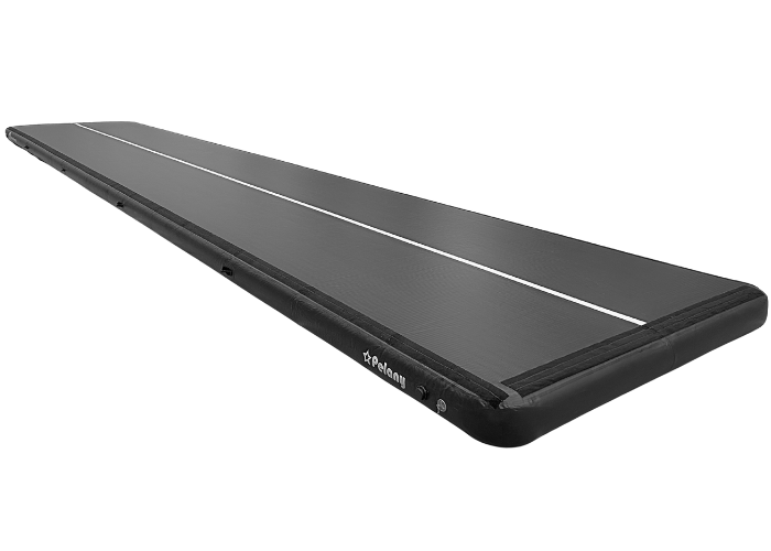 Airtrack Pro 30 cm er et airtrack som henvender sig til gymnastikforeninger, efterskoler og skoler. Der er masser af spring og effektfuldt afsæt til alle aldersgrupper. Hårdhed kan let og hurtigt tilpasses gymnasternes alder og niveau. Findes i 2 me