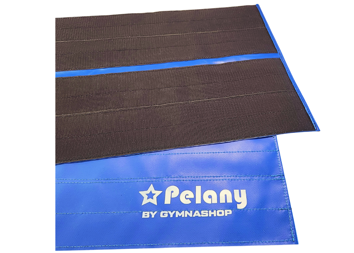 Velcrobånd til samling af redskaber.
Velcrobånd syet på PVC dug til samling af redskaber.