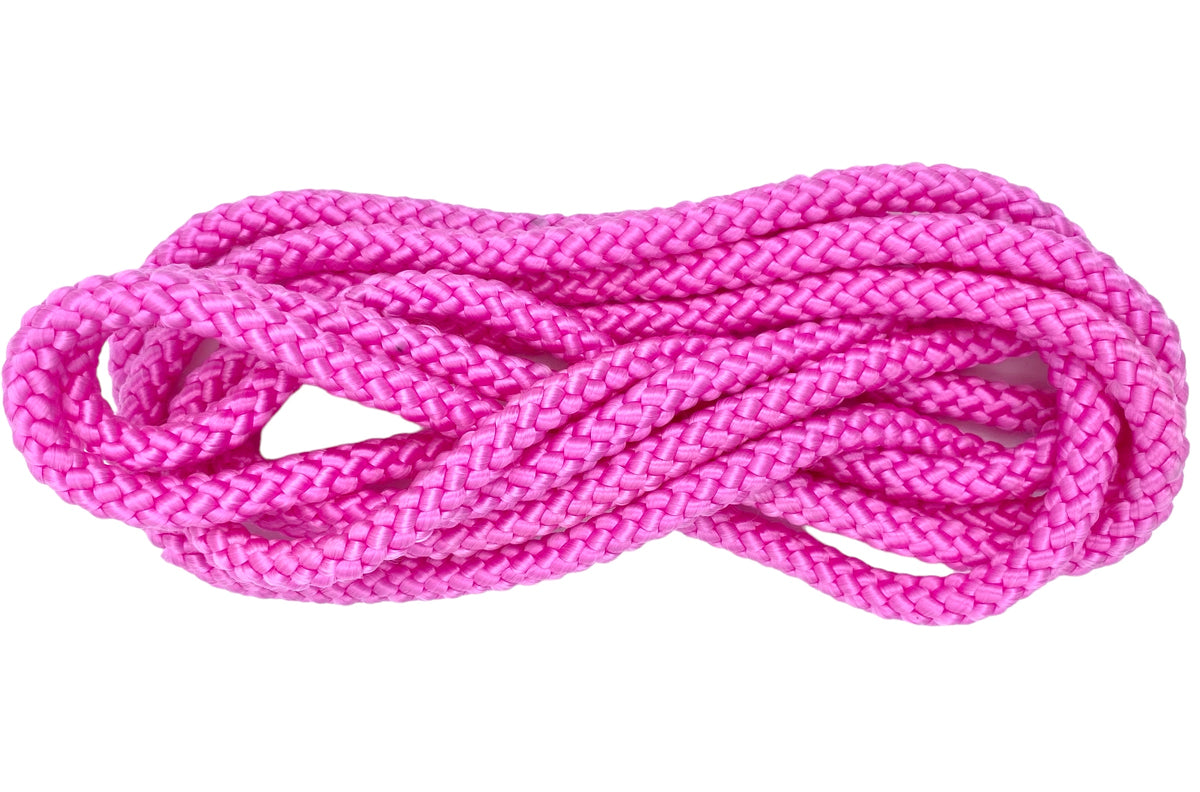 Sjippetov MALA, Pink.
MALA sjippetov i flotte klare farver. Rigtig gode, slidstærke sjippetove til skoler, foreninger og institutioner.
Sjippetovet er 3 m, men kan afkortes efter behov, så det tilpasses alle aldersgrupper - vi hjælper dig gerne.
Læk