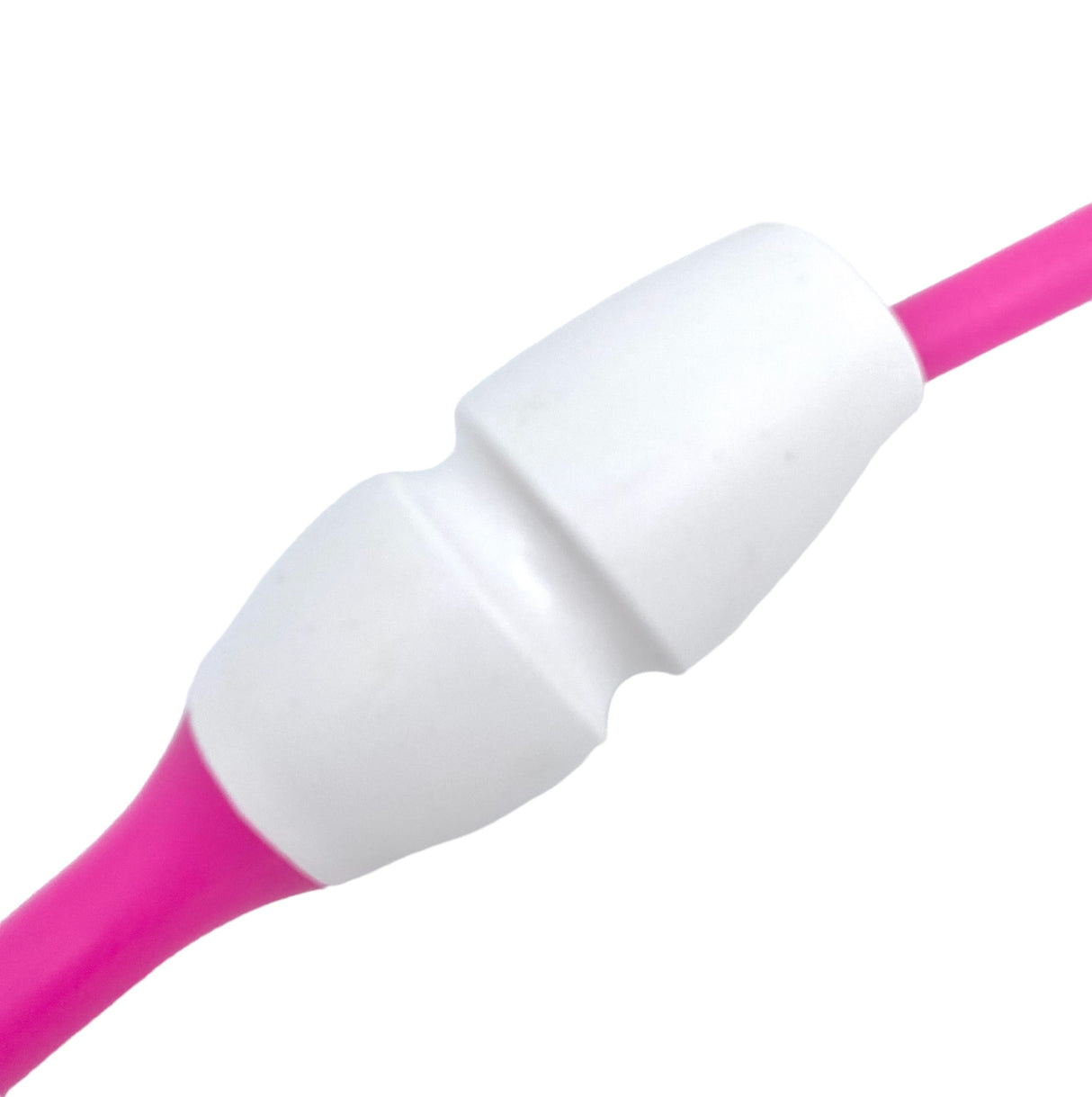 Tofarvet gymnastikkølle fra Pastorelli med en krop (den hvide del) af gummi, hvilket gør, at køllen kan stødes mod gulvet og springe tilbage.
Køllerne kan også sættes sammen i forlængelse af hinanden.
En farverig kølle til træning, opvisning, show