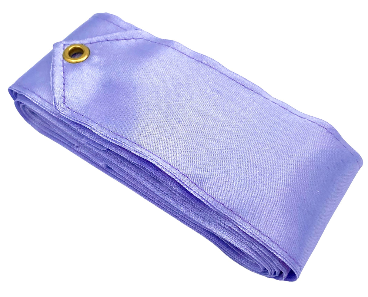 Amaya Vimpel til rytmisk gymnastik.
Amayas vimpel er det perfekte valg for rytmiske gymnaster, uanset om det er til træning eller opvisning.
Vimplerne er 6 meter lange og er lette nok til at bevæge sig elegant gennem luften, men har stadig tilstrækk