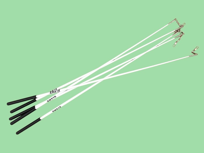 Amaya Vimpelstang med skridsikkert håndtag.
Vimpelstang til gymnastikvimpler til rytmisk gymnastik.
Længde 60 cm.
Hvid stang med sort håndtag, lavet af skridsikkert materiale, som giver gymnasten et godt greb.