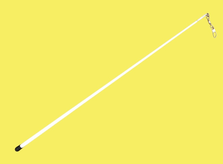 MALA vimpelstang til rytmisk gymnastik.
Klassisk hvid vimpelstang i glasfiber, med endeprop i gummi, samt øje og svirvel til vimpelmontering.
Rigtig god kvalitet.
Designet til at give gymnasten optimal effekt af koreografier, sving og kast med vimpl