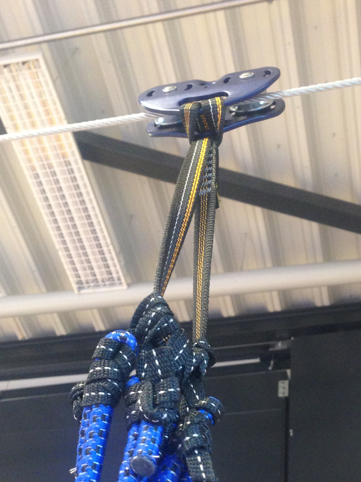 Flik bungee wire system