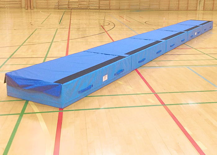 Tilløbskasse L200 cm (H30 cm)