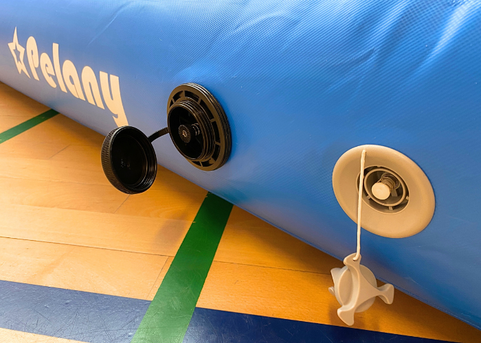 Airtrack Pro 30 cm er et airtrack som henvender sig til gymnastikforeninger, efterskoler og skoler. Der er masser af spring og effektfuldt afsæt til alle aldersgrupper. Hårdhed kan let og hurtigt tilpasses gymnasternes alder og niveau.  Findes i 2 me