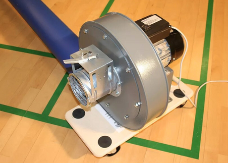 Blæser til airtrack Classic 50 cm.
Parloc blæser til airtrack monteret på træplade,
så den er nem at flytte rundt med.

1.5 kwh.
Vægt ca. 30 kg
230 V.