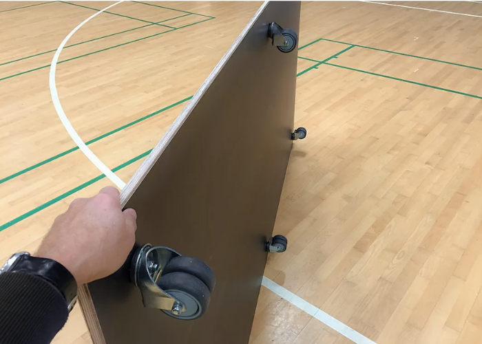 Redskabshund 110x250 cm.
Lav redskabshund til transport af alle typer redskaber.
Skridsikker top.
18 mm. trailerplade med afrundede hjørner.
6 stk. dobbelthjul.