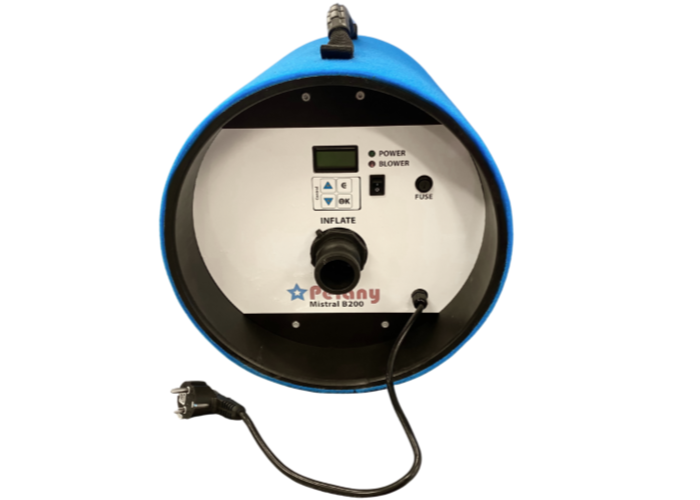Mistral B200 Blå.
Fuldautomatisk fyldeblæser.
Fuldautomatisk trykregulering.
Fuldautomatisk tømning af Airtrack.
Frigør tid og letter opstilling og nedtagning.
Handy og let at transportere.