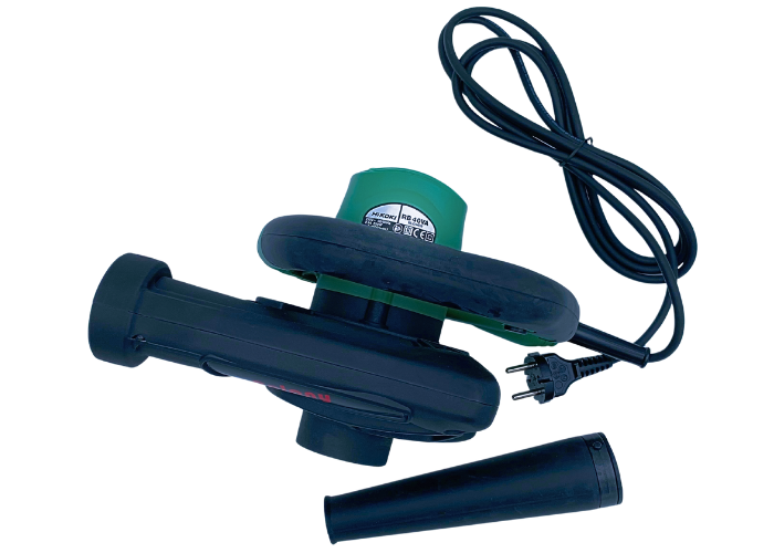 Hitachi/Hikoki blæser.

Incl. mundstykke.

0 - 3,8 m3/min.
550 W
0 - 16.000/min.
84 DB
1,7 kg.
Hitachi RB40VA