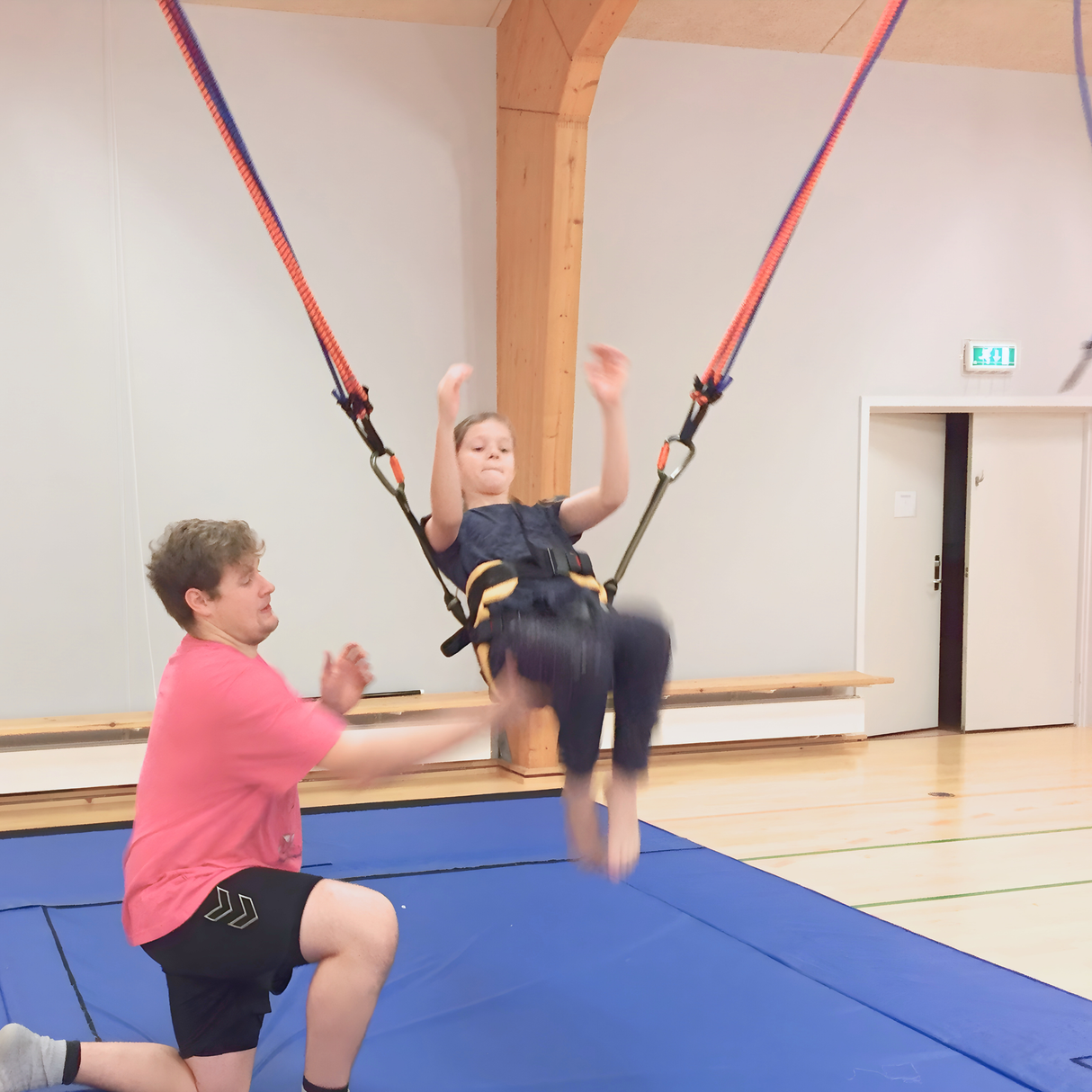 Flik Bungee system til spærmontage