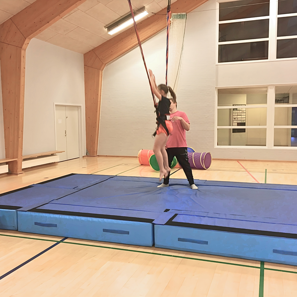 Flik Bungee system til spærmontage