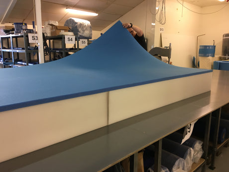 Støddæmperplade til nedspringsmåtte fra Pelany