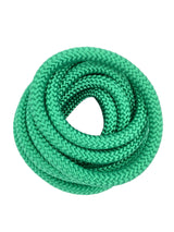 Grøn
Amaya COMPETITION sjippetov.

Sjippetov til rytmisk gymnastik i absolut topkvalitet fra Amaya. FIG godkendt til konkurrencegymnastik. 
Super tæt vævning og en vægt på hele 210 g, som giver sjippetovet optimal tyngde til udførelse af komplekse sv