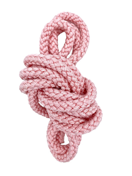 Sjippetov Pastorelli PATRASSO, Lys Pink.
Ensfarvet sjippetov med god vægt og tyngde til rytmisk gymnastik, opvisning og konkurrence.
Dette produkt er F.I.G. godkendt og kan bruges til konkurrencer.
Nylontov på 315 cm.