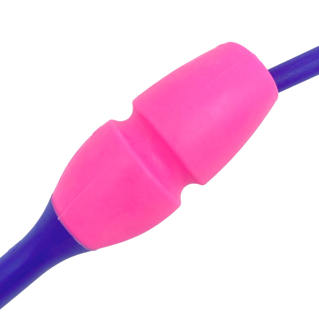 Tofarvet gymnastikkølle fra Pastorelli med en krop (den pink del) af gummi, hvilket gør, at køllen kan stødes mod gulvet og springe tilbage. 
Køllerne kan også sættes sammen i forlængelse af hinanden.

En farverig kølle til træning, opvisning, show o