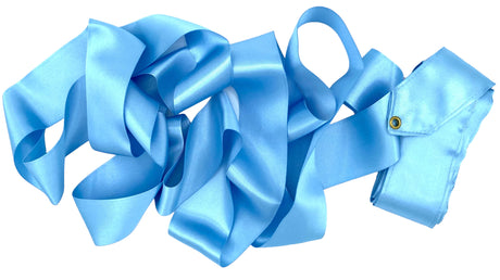 Amaya Vimpel til rytmisk gymnastik.

Amayas vimpel er det perfekte valg for rytmiske gymnaster, uanset om det er til træning eller opvisning.
Vimplerne er 6 meter lange og er lette nok til at bevæge sig elegant gennem luften, men har stadig tilstrækk