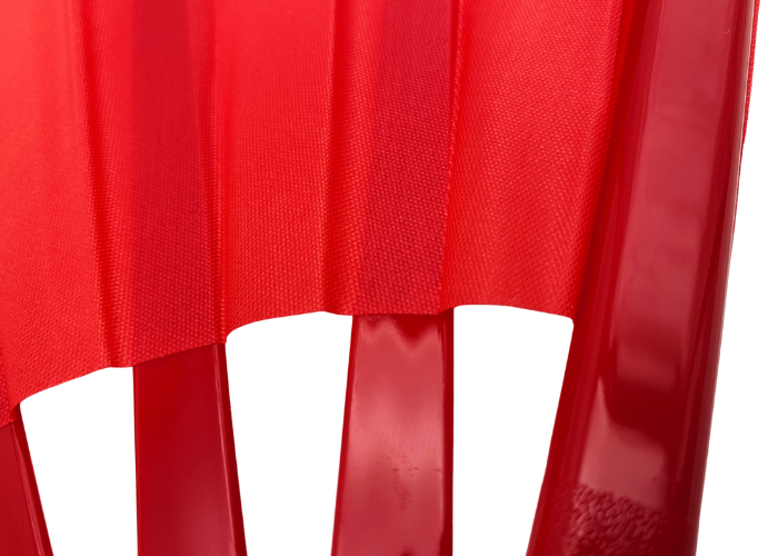 Rød gymnastikvifte. Oplev elegance og effekt på opvisningsgulvet med vores gymnastikvifte. Denne vifte fås i flere forskellige farver, så du kan vælge den, der passer bedst til din stil og optræden. Når viften er udslået, måler den imponerende 60 cm 